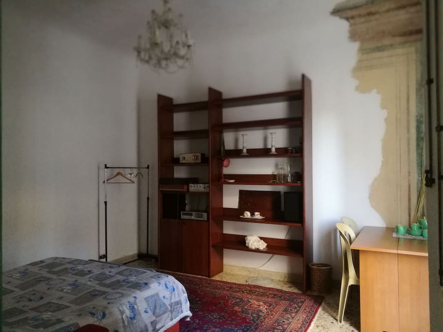Camera letto-soggiorno