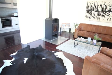 Top Airbnb: beautiful 2-room apartment/ central in Freiburg Im Breisgau