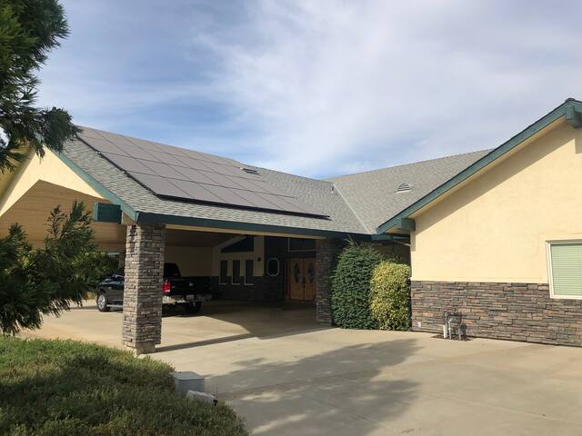 Beautiful room for your Yosemite stay