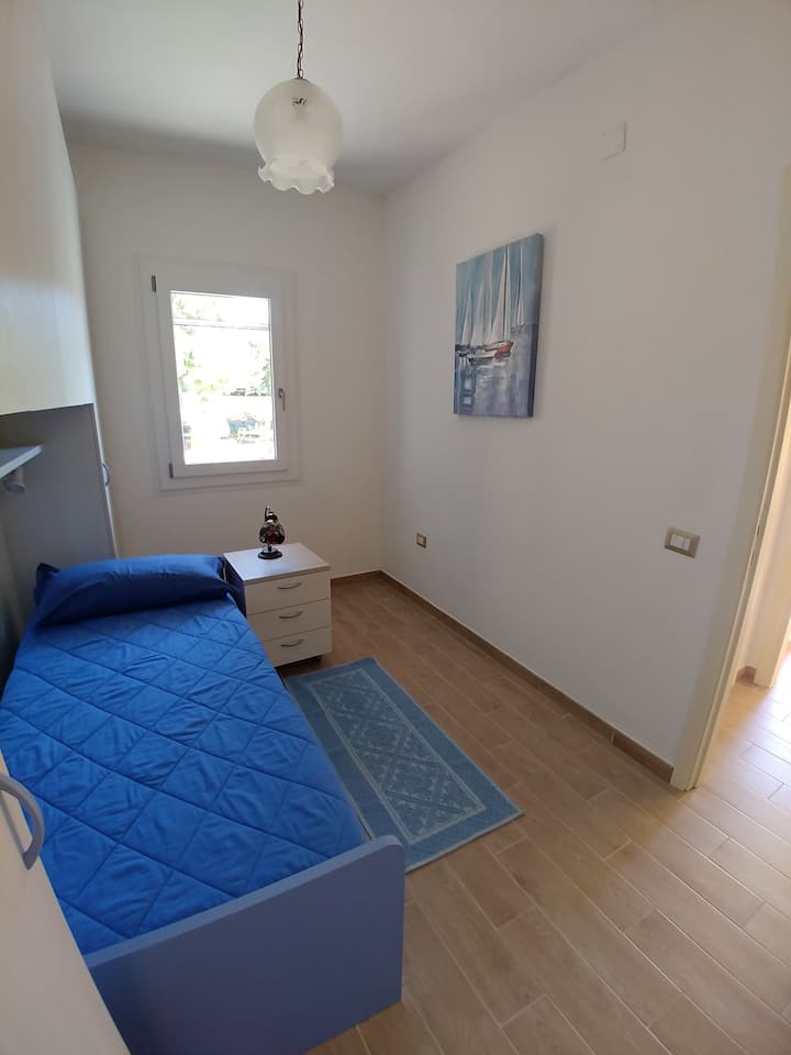 habitación doble con segunda cama escondida