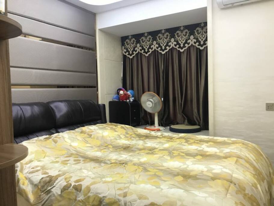 床垫很好,内设衣柜!
