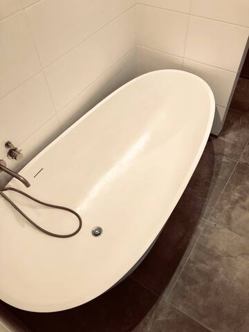 Spacious apartment with private garden gallery image 5