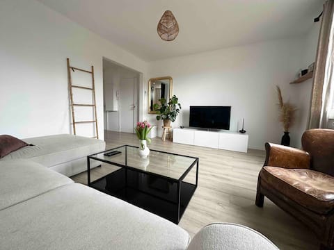 2 rooms between Disney and Paris