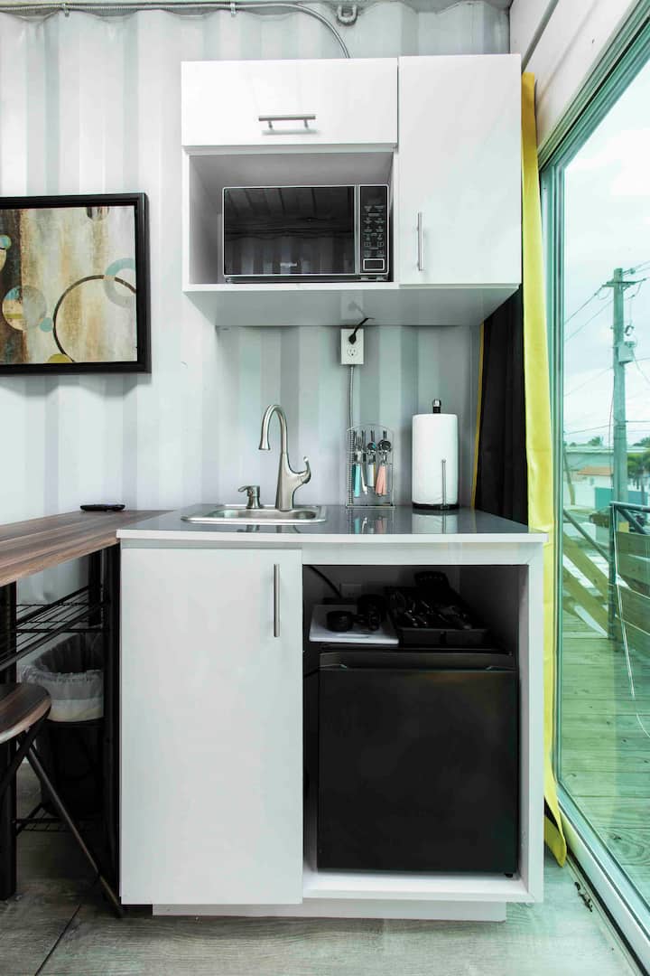 Caza Y Pesca Beach Container Aparment 1 - Arecibo