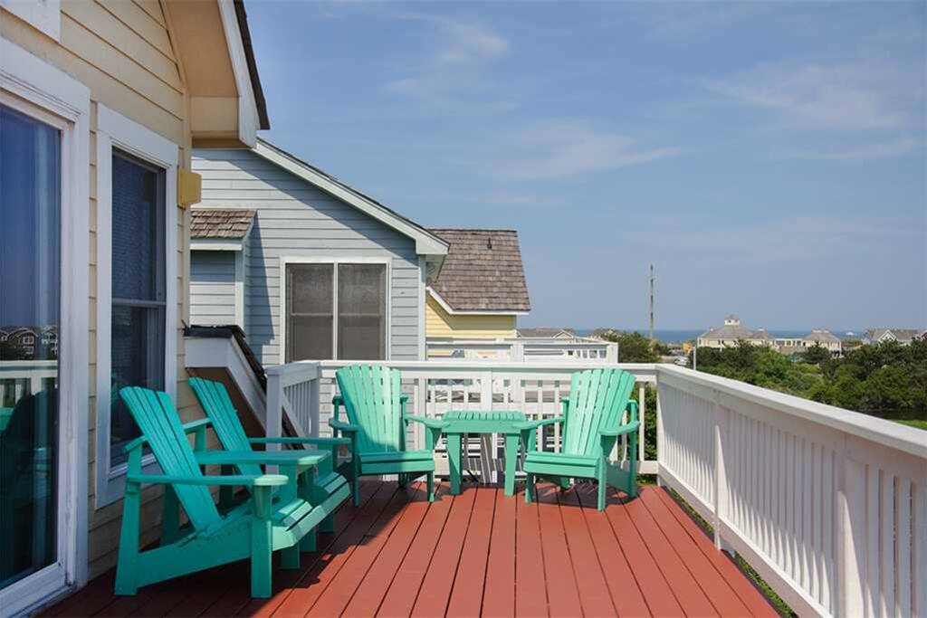 SW11: Rainbows End | Top Level Deck