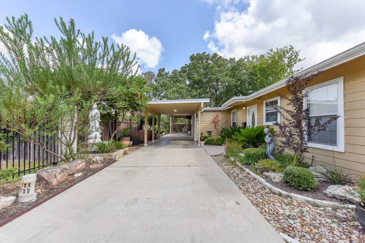 Newly Remodel 4BR/2BA & Jacuzzi 5 min airport &DT gallery image 2