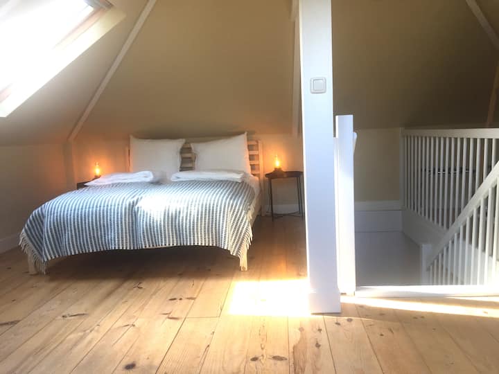 Საძინებლის ლოფტი