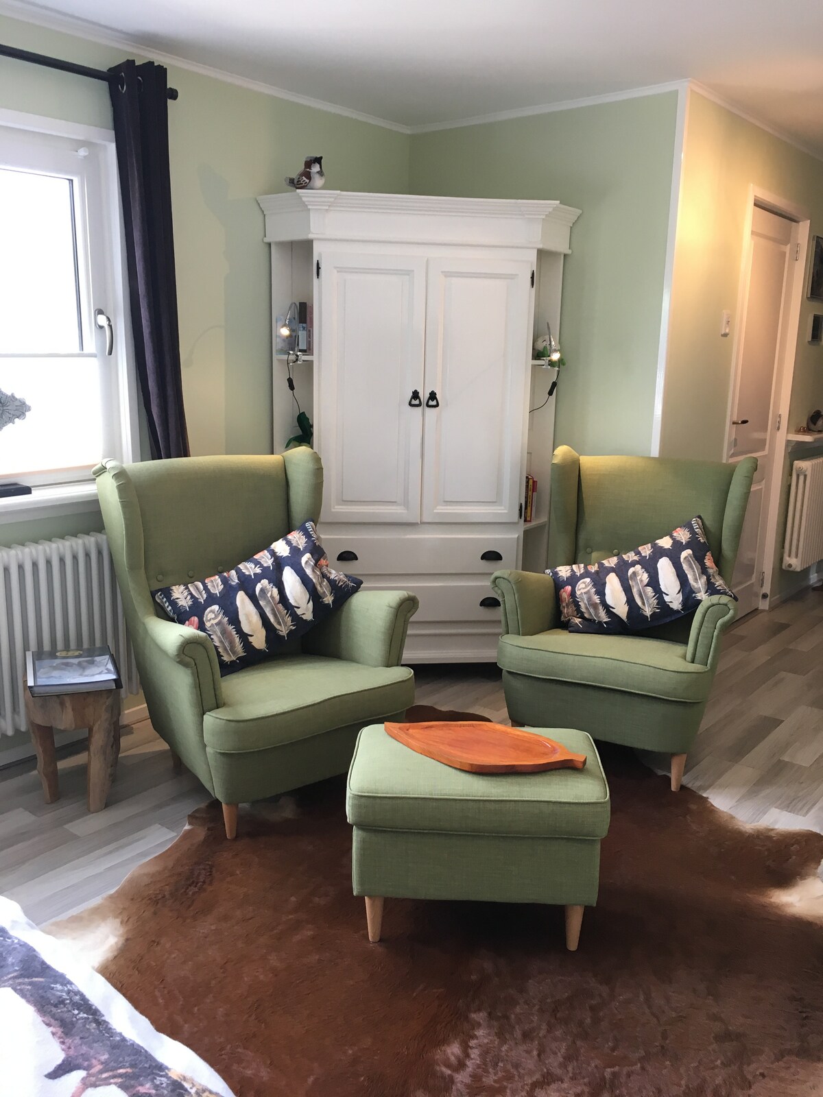 Top Airbnb: Detached holiday home, private garden on the water in Noord Holland