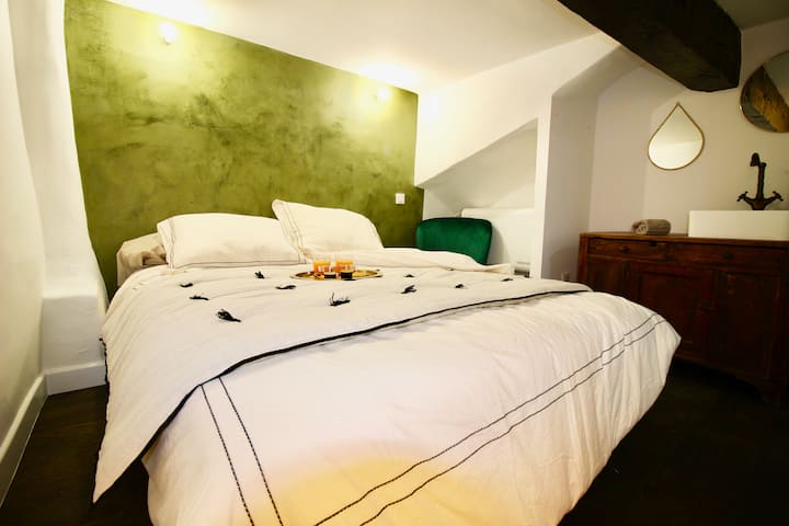 мадлинско гнездо