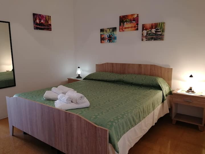 غرفة النوم 1