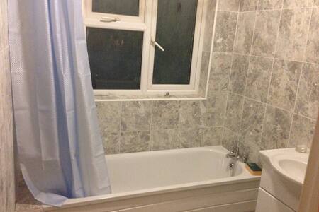 Simple Bathrooms Hounslow simple bathroom hounslow : brightpulse Simple Bathrooms Hounslow simple bathroom hounslow : brightpulse