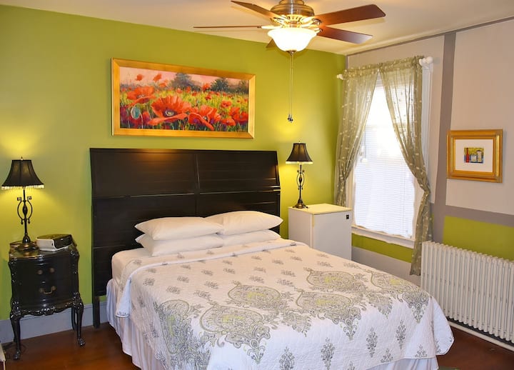 Room 6-Second Floor/Private Bathroom/ Queen Bed-maximum occupancy 2/Air-Conditioned/Flat Screen Television/Ceiling Fan/Refrigerator/WiFi