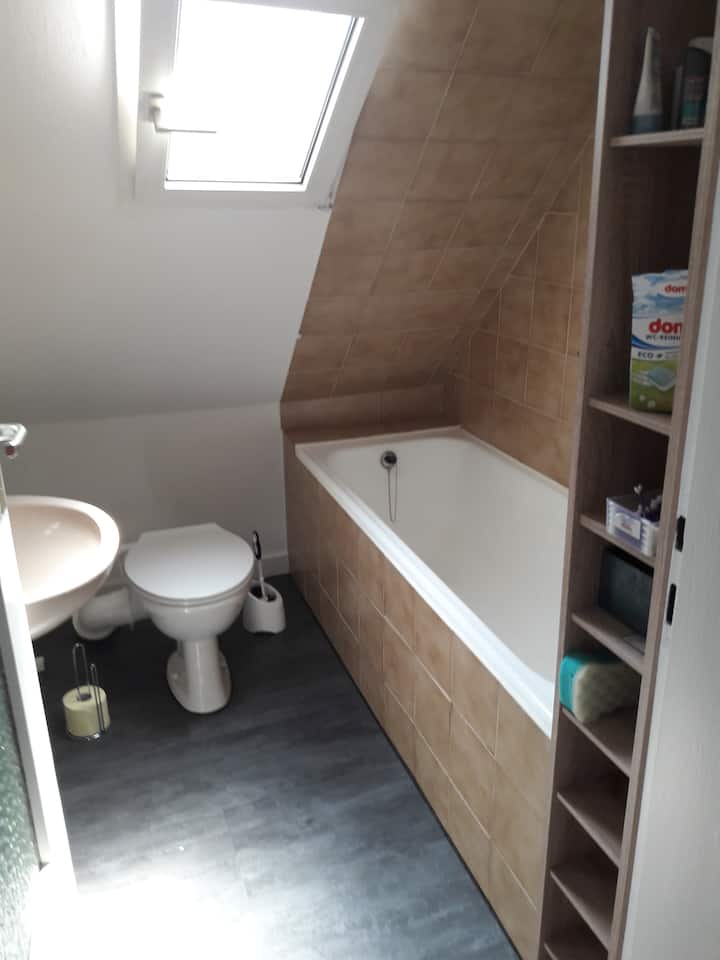 Cozy 50sqm attic apartment for a limited time