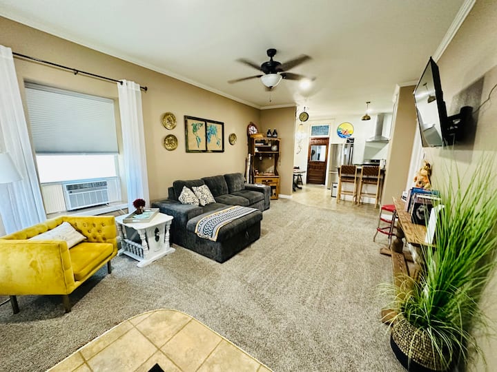 Отворете го дневниот простор во кујната и трпезаријата