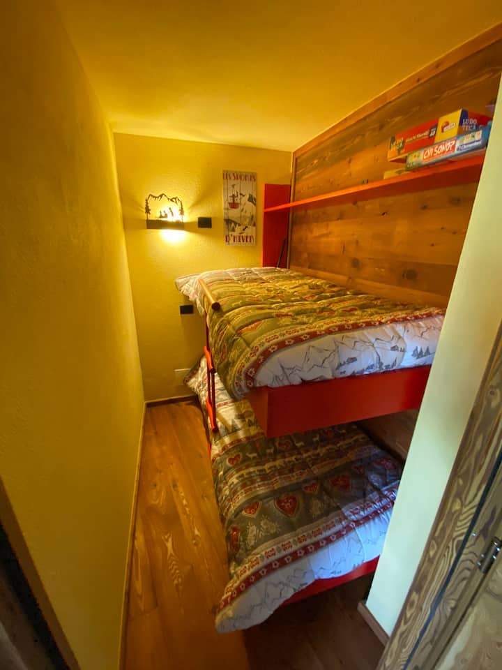 dormitorio con litera