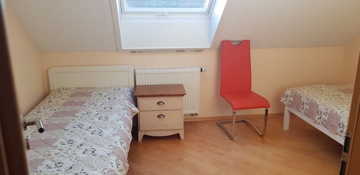 غرفة النوم 2