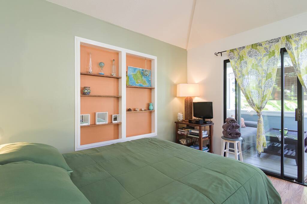 cozy sleeping on the north shore includes hearing rain, waves and early morning roosters