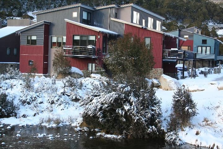 ANGALA 4 Thredbo - Closest Unit to Friday Flat