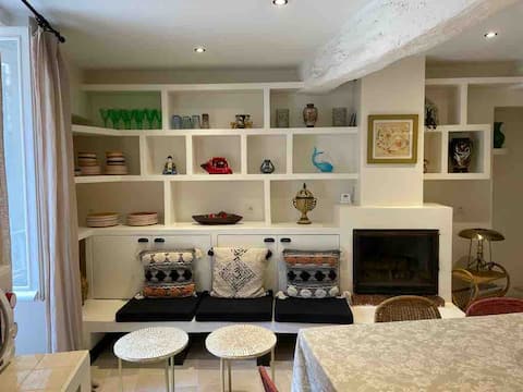Top Airbnb: 3 bedroom village house with small terrace in Ramatuelle