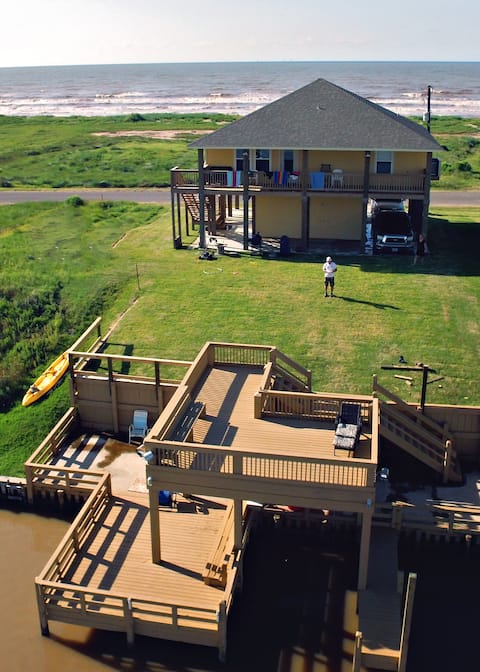 The Pier House in Sargent, TX (close to Houston)