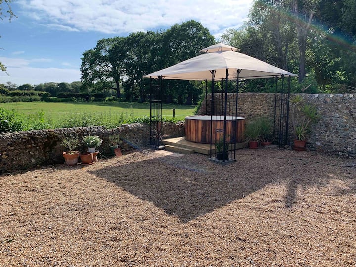 Hayling Island Vacation Rentals & Homes England, United Kingdom Airbnb