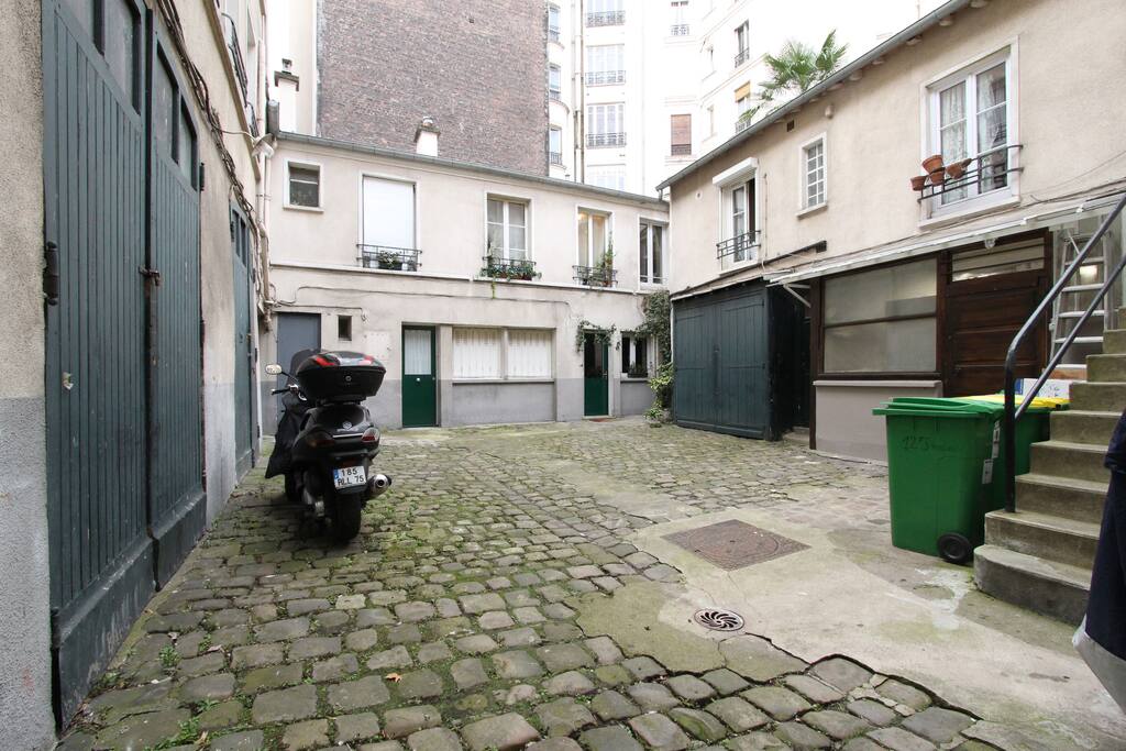 Cours intérieur