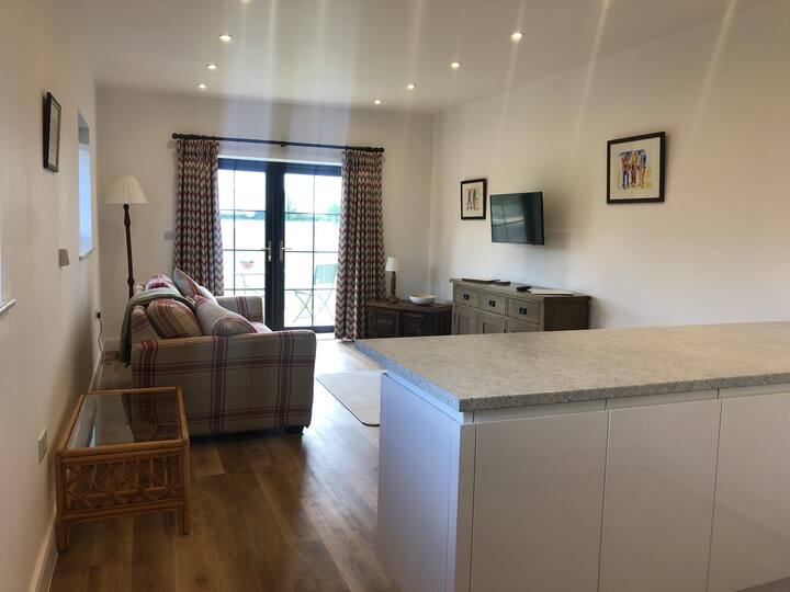 The Cottage, Tile Barn Farm, Farnborough, Ox17 1ds - Oxfordshire