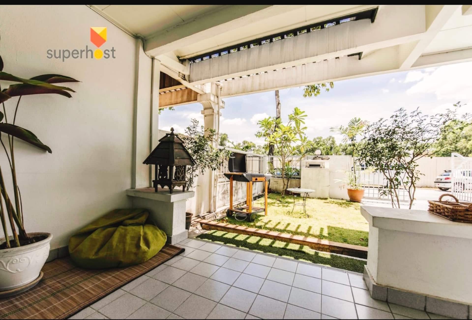 FaBuLoUs 5Br+3Ba 4-16pax BBQ WaLK MRT+1Utama+IKEA