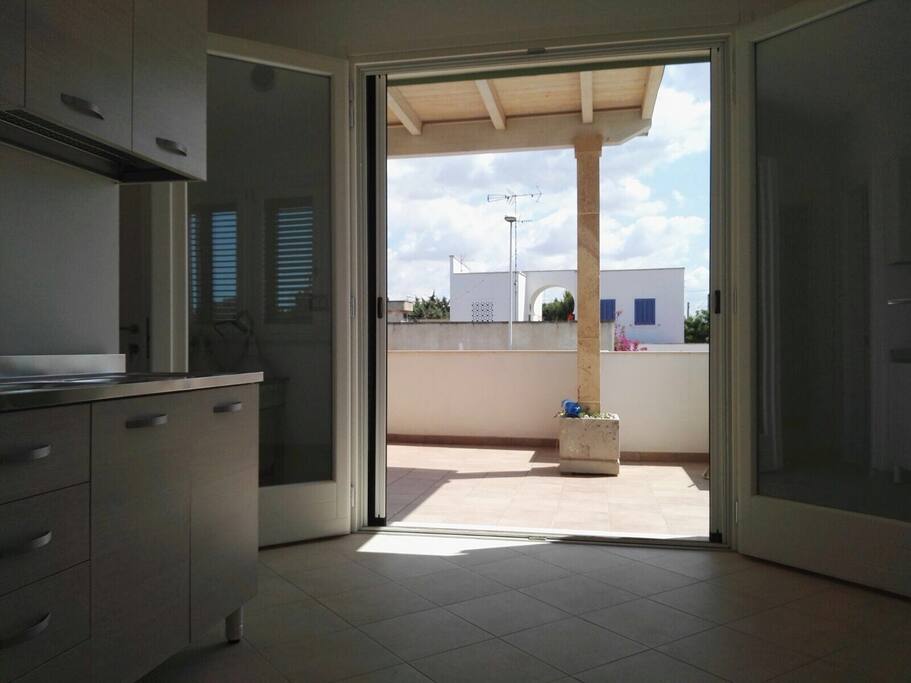 Vista del terrazzo dalla cucina