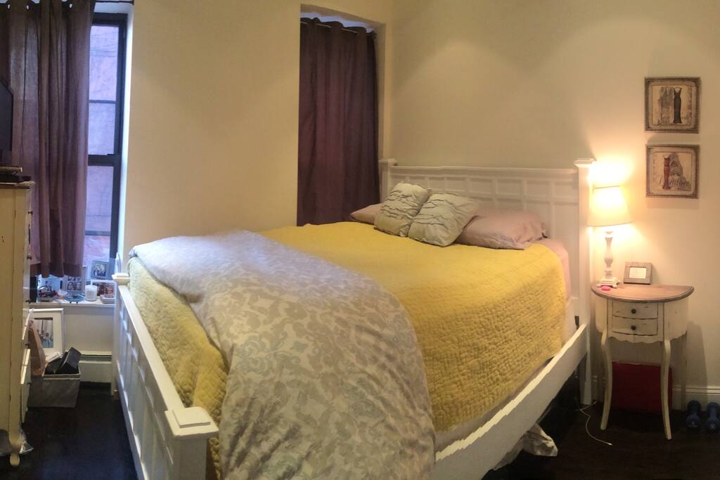 2 windows in the room which gives nice light.