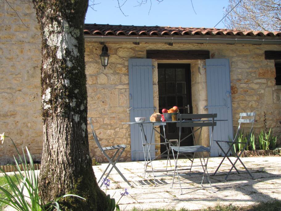 Profitez du calme et du
soleil pour prendre un petit déjeuner en plein air !