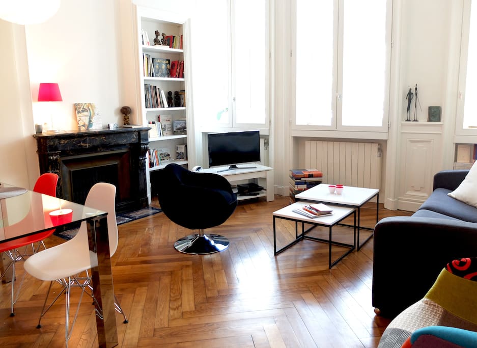Séjour lumineux et tout équipé (TV incurvée, 200 chaines)
