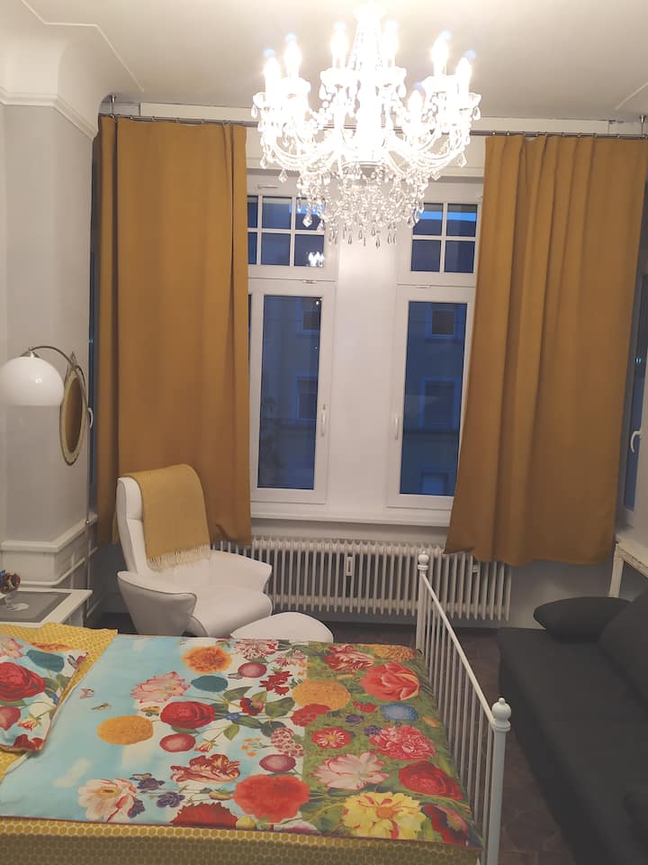 Elegant room by the goldsmith fountain Apartments for Rent in