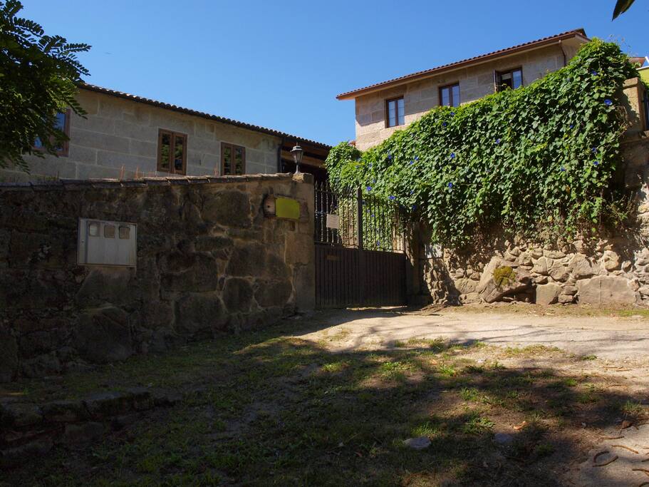 Entrada a la finca