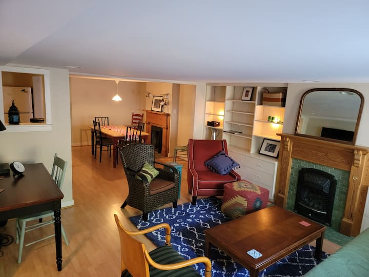 English Basement- Heart Of Fan - Texas Beach, VA