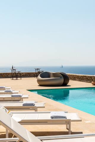 Spectacular newly-built Villa, stunning sunsets gallery image 3