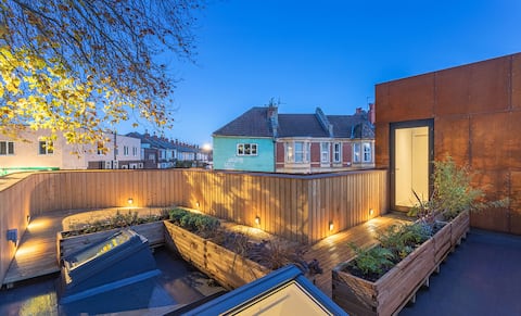 Top performing Airbnb: Award Winning - Hidden Gem in Central Bristol in Stoke Park And Cheswick