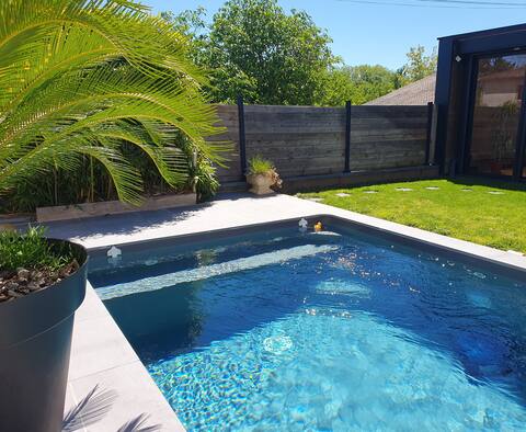 Modern house with pool, veranda & spa