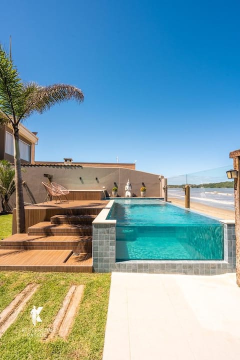 Casa da Praia 643 | Right on the sand | Santa Monica