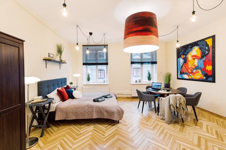 ELVIS Apt/6 guests/Self check in/3 BR/Old Riga gallery image 5