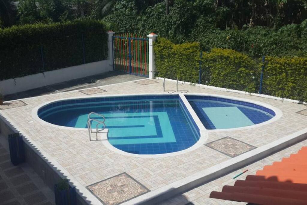 Vista panorámica de la Piscina