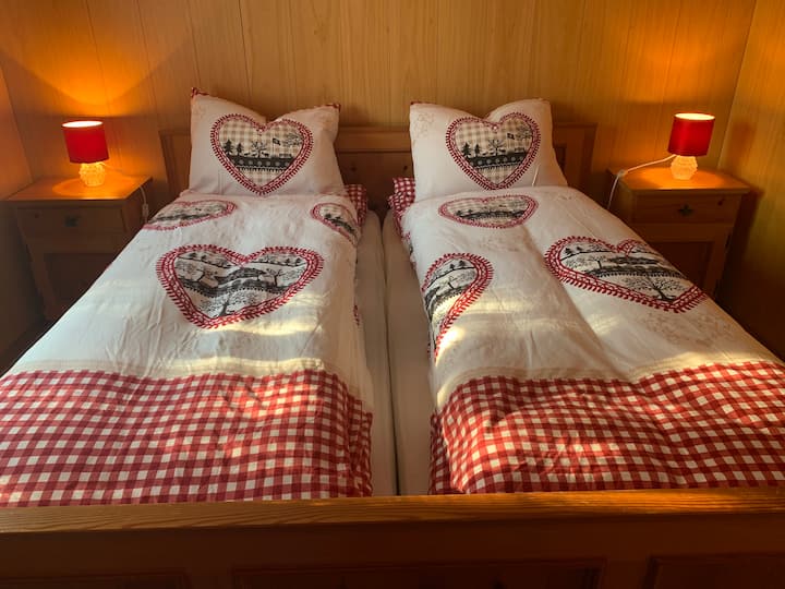 Doppelzimmer im Erdgeschoss, mit wunderbarer Bergaussicht