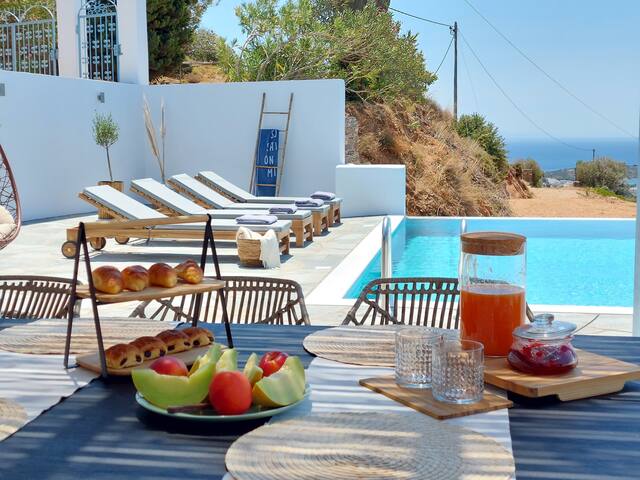 Tou Mikrou Voria ☀️ Traditional Cycladic Villa gallery image 4