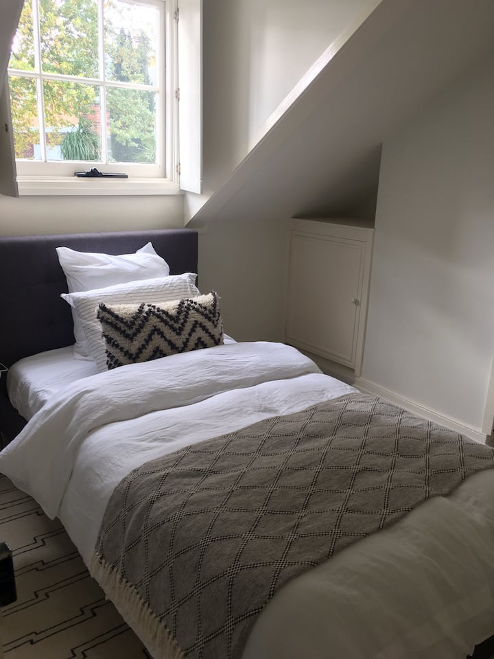 King single attic room overlooking the garden
