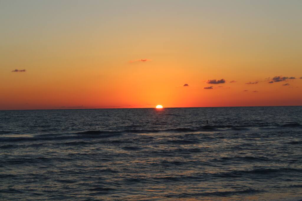 Enjoy the superb sunset on the Gulf Coast beaches!