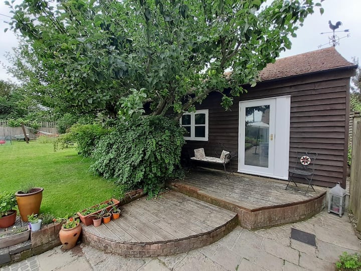 Charming Studio & Breakfast in Vale of Pewsey Guest houses for Rent