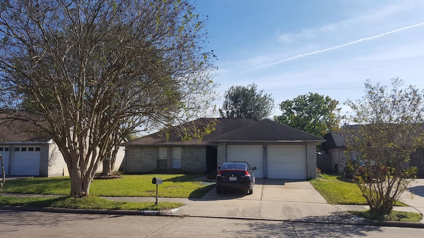 ROOM#4 !!!!^^free check in&out(No cleaning fee)