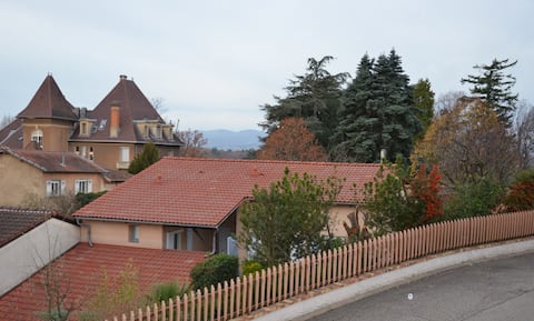 2-bedroom accommodation - in house near the center of LYON