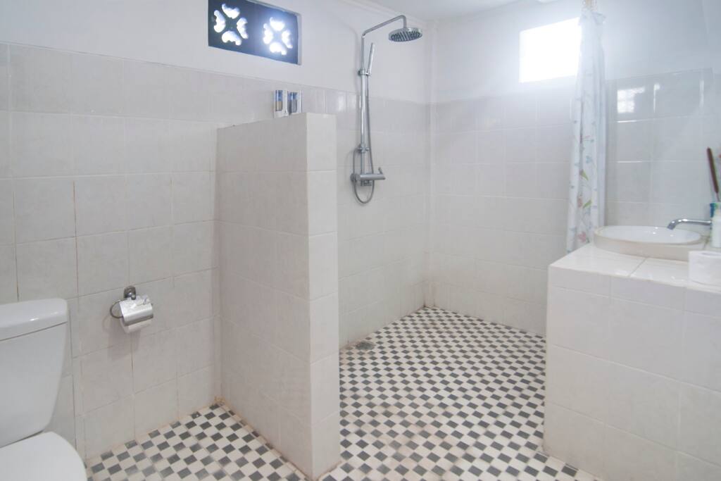 Newly renovated bathroom