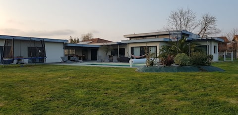 Quiet modern house 20 km from the hossegor beaches